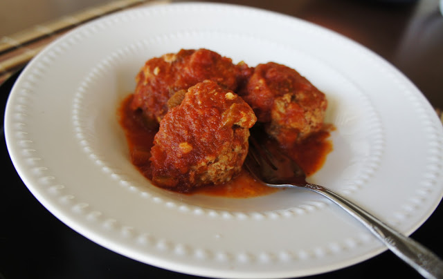 Slow Cooker Recipe for Southwestern Chicken or Turkey Meatballs #slowcooker #crockpot 