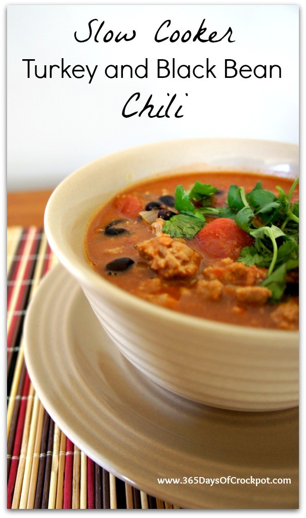 Recipe for Slow Cooker Turkey and Black Bean Chili #crockpot #soup #slowcooker
