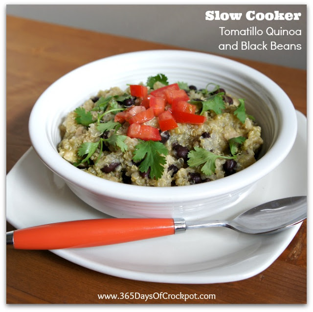 Recipe for Slow Cooker Tomatillo Quinoa and Black Beans (with or without chicken) #healthyslowcooker #crockpotdinner 