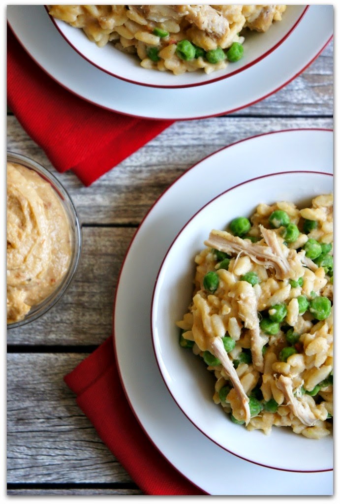 CrockPot Recipe for Hummus Orzo with Chicken and Peas...it's a one pot meal and is so creamy--kind of like risotto! #easydinner #onepotmeal