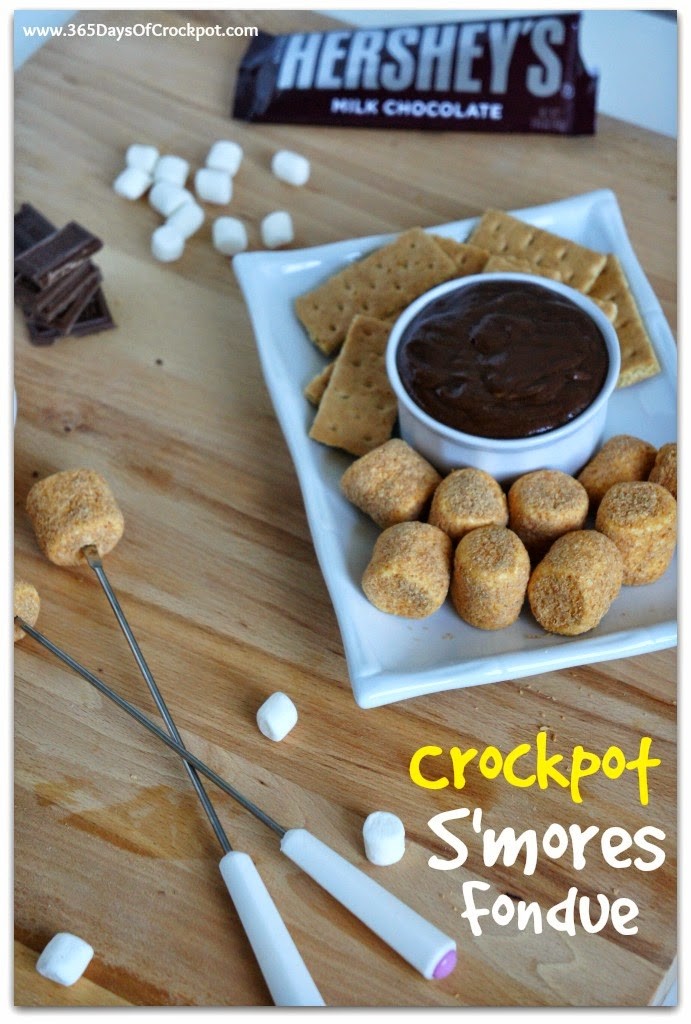 Recipe for CrockPot S'mores Fondue #dessert #crockpotrecipe