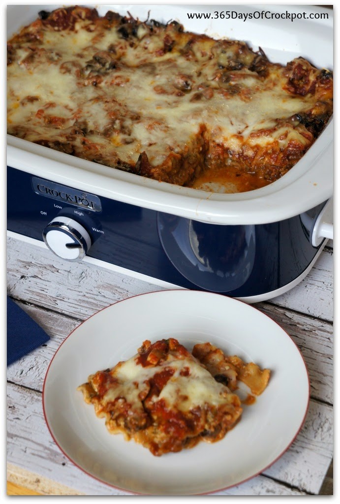 Crockpot Pesto Mushroom Lasagna.  An easy, one-pot meal that doesn't require pre-boiled noodles.