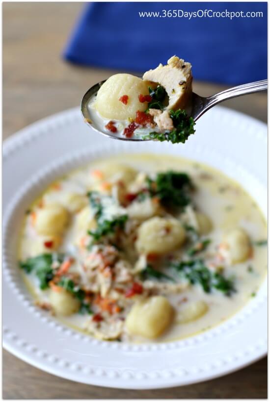 Crockpot recipe for chicken and gnocchi soup with parmesan and bacon and kale