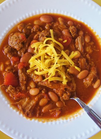 Beefy Chili with a Seasoned Slow Cooker Liner