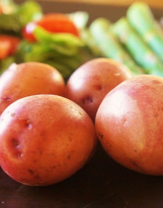 An Easy Way to Cook Red Potatoes…in the Slow Cooker