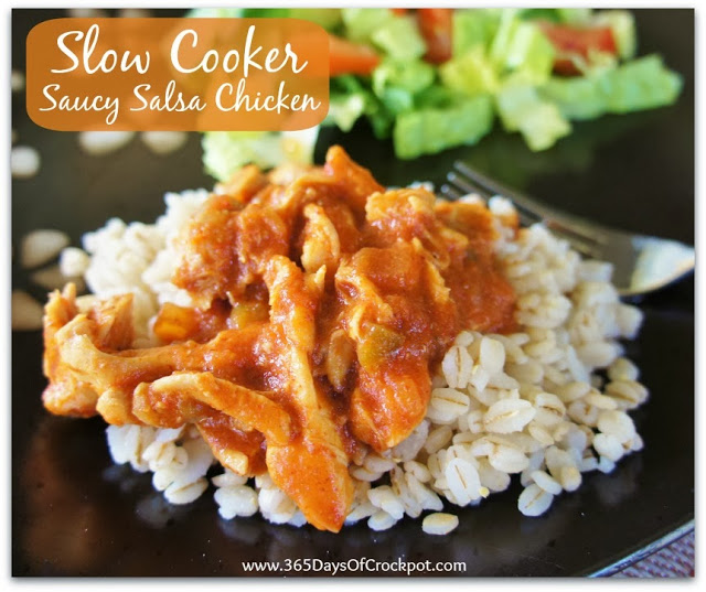 Slow Cooker Saucy Salsa Chicken (5-ingredient slow cooker meal) #slowcooker #easydinner #crockpot