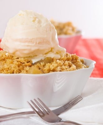 Recipe Highlight from Archives Past:  Slow Cooker (Crock-pot) Apple Crisp