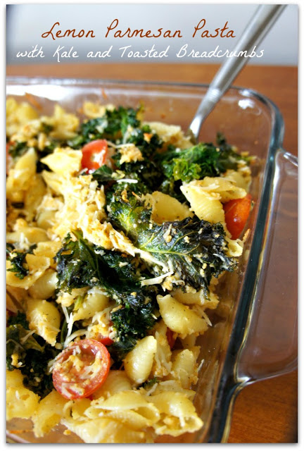 Easy Meatless Dinner Recipe for Lemon Parmesan Pasta with Kale and Toasted Breadcrumbs #meatlessmonday