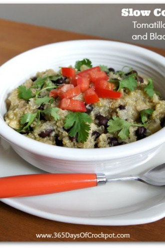 Recipe for Slow Cooker Tomatillo Quinoa and Black Beans (with or without chicken)