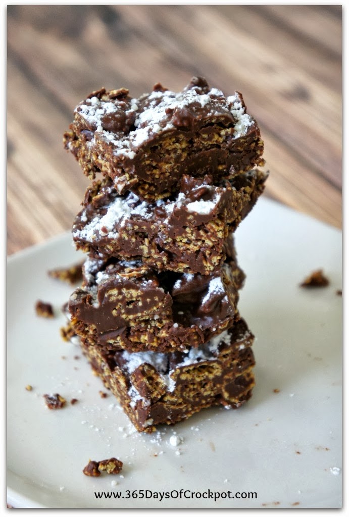 Recipe for Muddy Buddy Fudge Bars...no more dry pieces of cereal in your muddy buddies.  Every piece is coated with chocolate goodness!  #dessert #muddybuddies