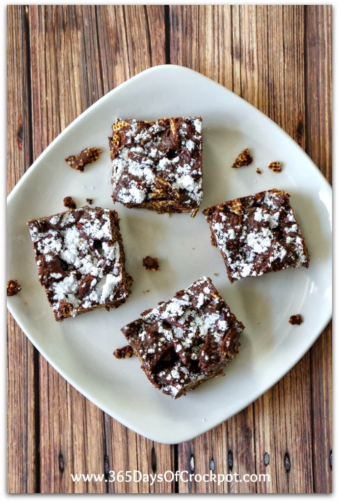 Recipe for Muddy Buddy Fudge Bars...no more dry pieces of cereal in your muddy buddies.  Every piece is coated with chocolate goodness!  #dessert #muddybuddies