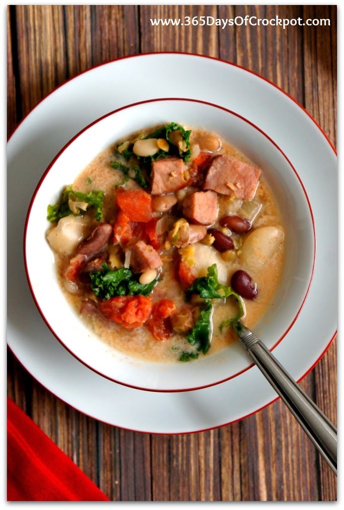 Recipe for CrockPot Cajun Ham and 15 Bean Soup #easydinner #crockpotrecipe #slowcooker #beans 