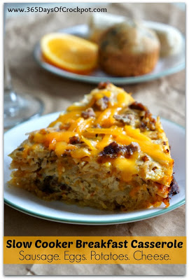 Slow Cooker Breakfast Casserole with Eggs, Sausage, Potatoes and Cheese #crockpotrecipe #brunch