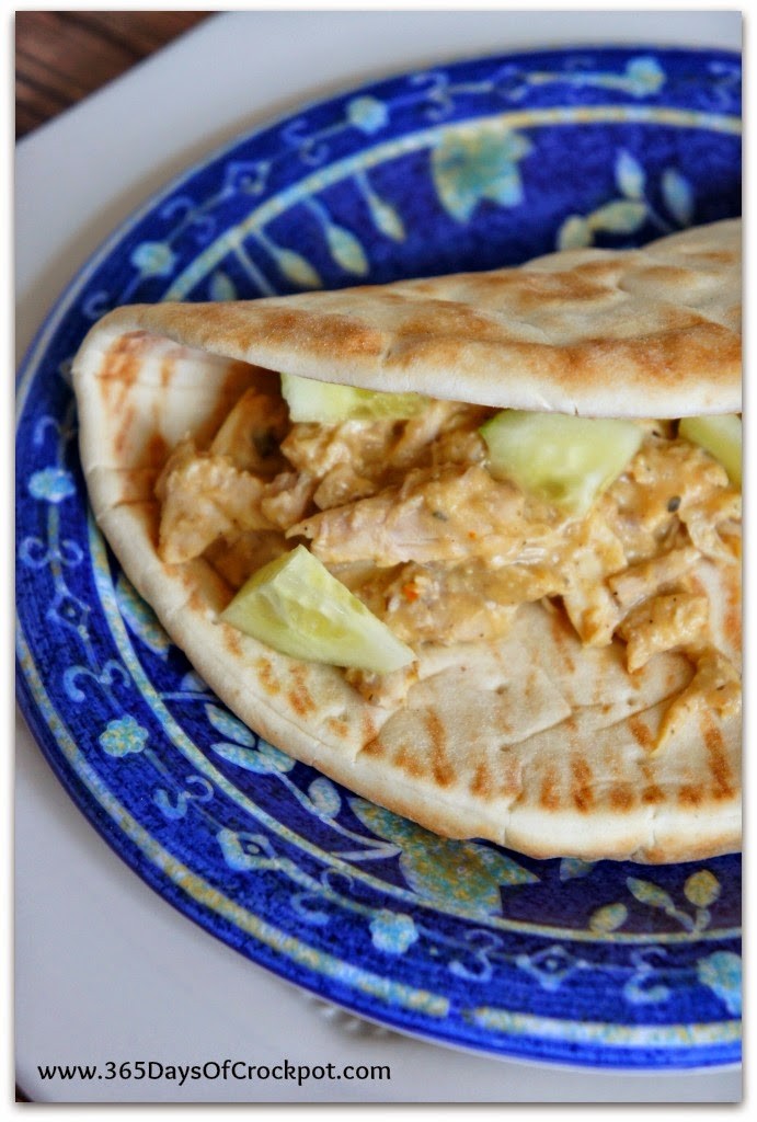 CrockPot Recipe for Hummus Chicken with Soft Pita Bread #slowcookersummersupper #healthyrecipe #easydinner