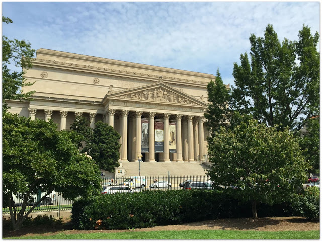 this beautiful, classical building is the US National Archives