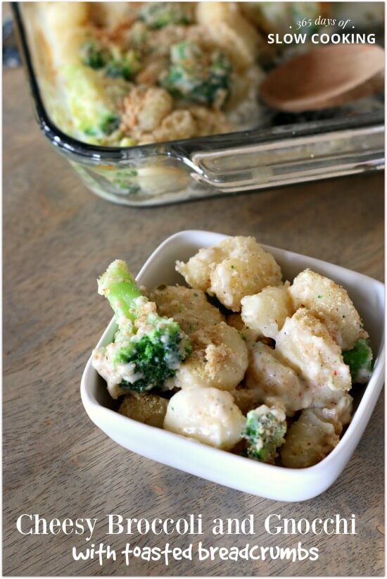 Dumpling-like gnocchi enveloped in a homemade creamy pepper jack cheese sauce with bright green and only slightly cooked broccoli and topped with toasted breadcrumbs is what I call the ultimate comfort food. And the good thing is that this recipe can be whipped up in less than 30 minutes.