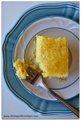 Crockpot cornbread recipe! Perfect for those hot summer months when you don't want to turn on your oven.