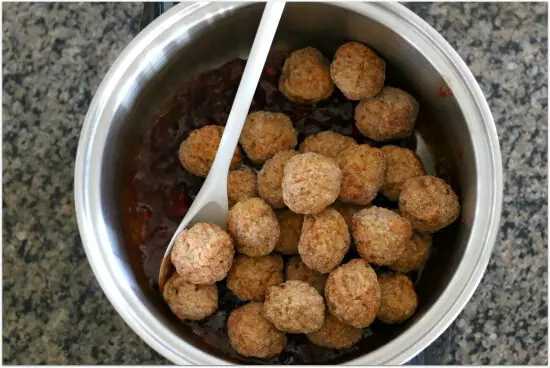 Slow Cooker 3-Ingredient Party Meatballs