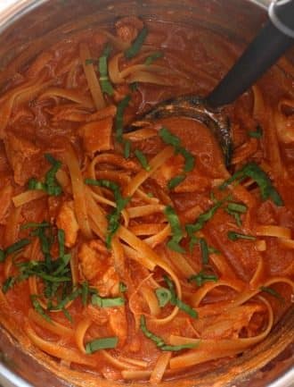 Instant Pot BBQ Chicken Spaghetti