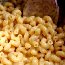 Instant Pot Macaroni and Cheese