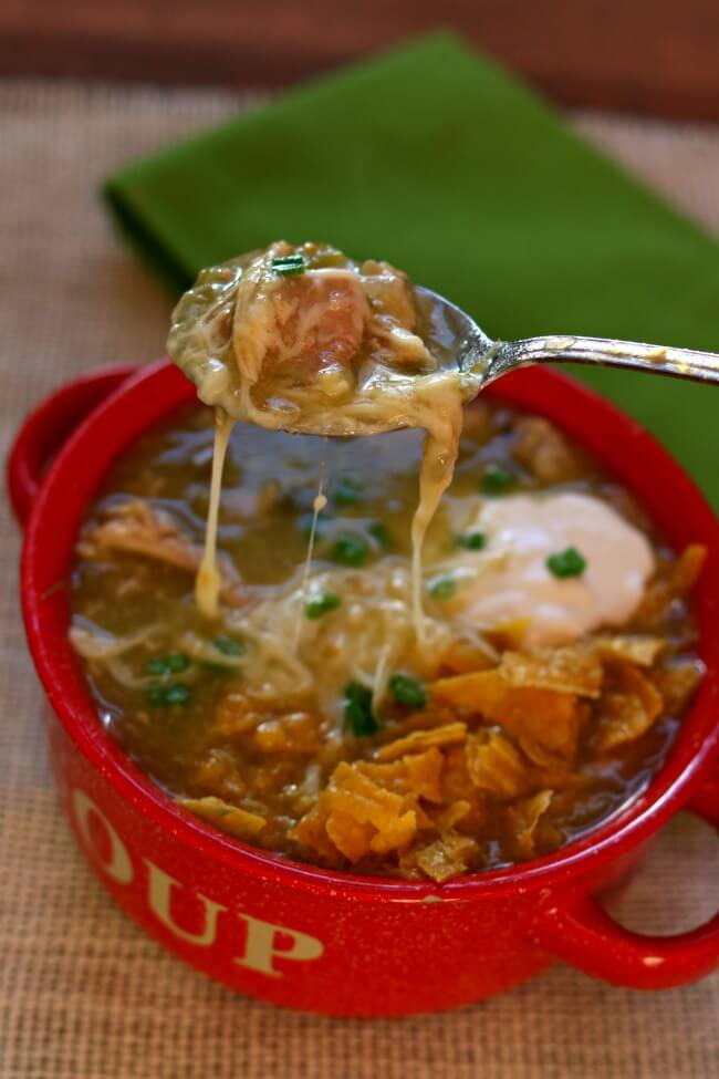 Instant Pot White Chicken Chili--this is a quick to make chili (only 5 minutes of pressure cooking time) that tastes like it's been simmering all day. You can make this recipe with uncooked chicken or cooked chicken or turkey.