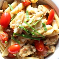 Instant Pot Chicken Margherita Pasta