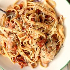 Slow Cooker Chicken and Creamy Sun-Dried Tomato Sauce