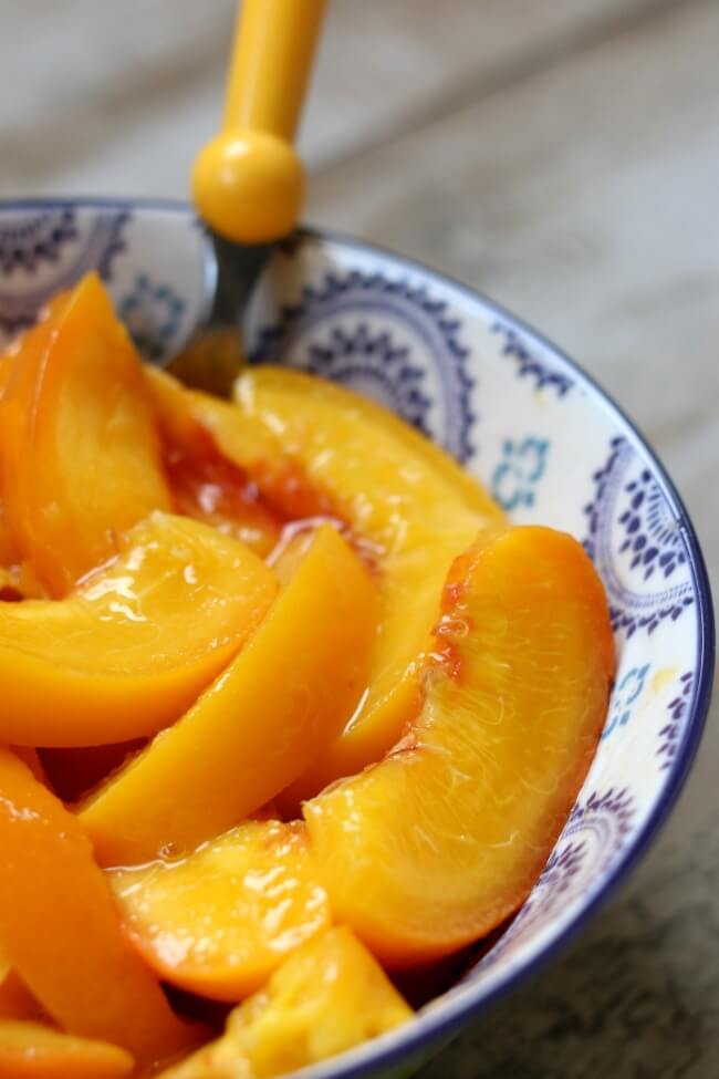 easiest way to peel peaches--using your Instant Pot!