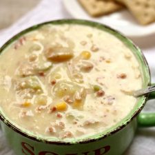 Instant Pot Clam Chowder