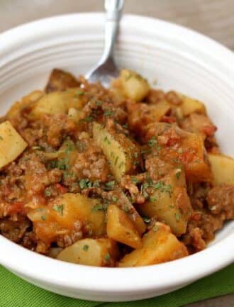 Slow Cooker Beef and Cheddar Ranch Potatoes