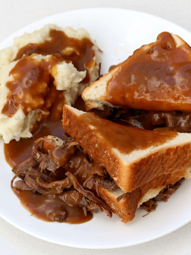 instant-pot-roast-beef-sandwich-and-mashed-potatoes