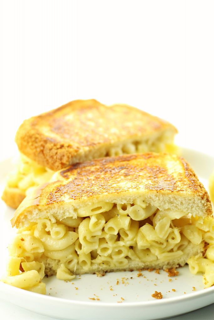 Garlic Mac and Cheese Sandwich
