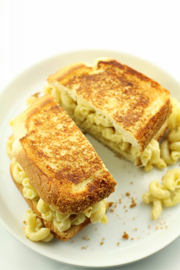 Garlic Mac and Cheese Sandwich