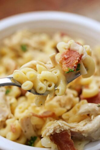 Instant Pot Chicken Ranch Mac & Cheese
