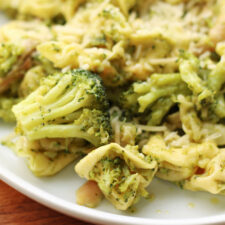 Instant Pot 5-Ingredient Broccoli Pesto Tortellini