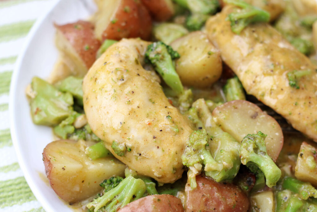 Instant Pot Chicken Pesto Potatoes and Broccoli