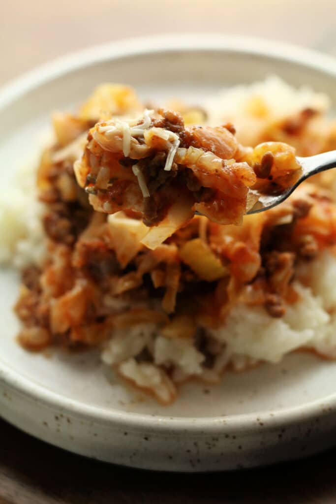 lower carb cabbage roll casserole in the instant pot