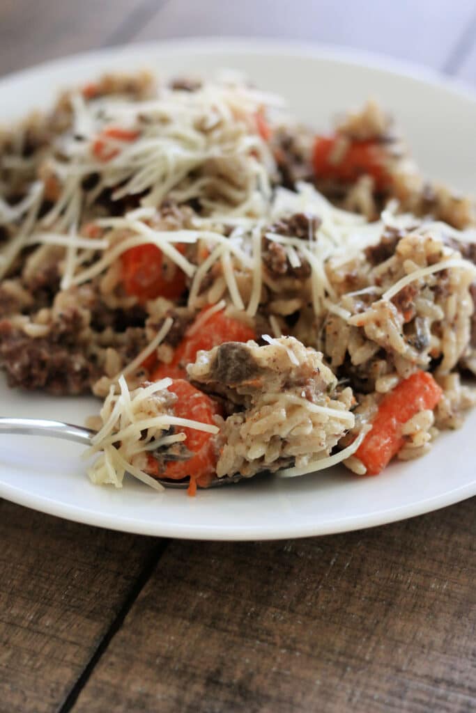 Instant Pot Cheesy Ground Beef and Rice Casserole