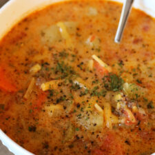 Hearty Cheesy Ground Beef Soup