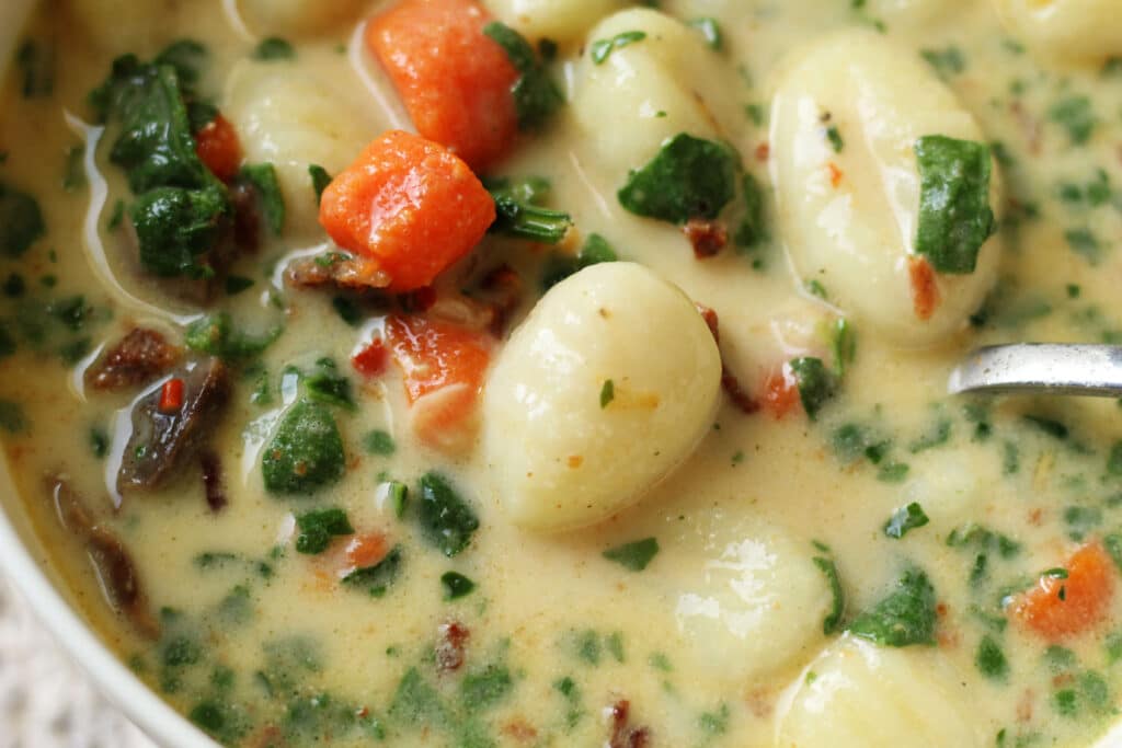 Bacon Cheddar Gnocchi Soup