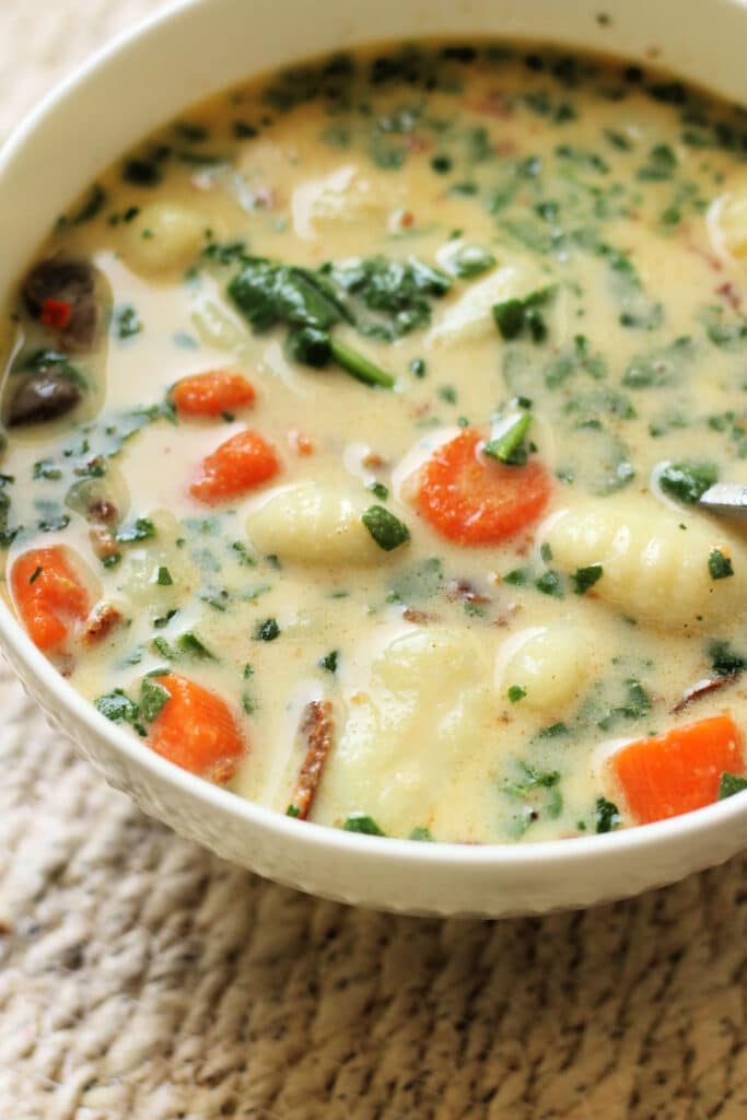 Bacon Cheddar Gnocchi Soup