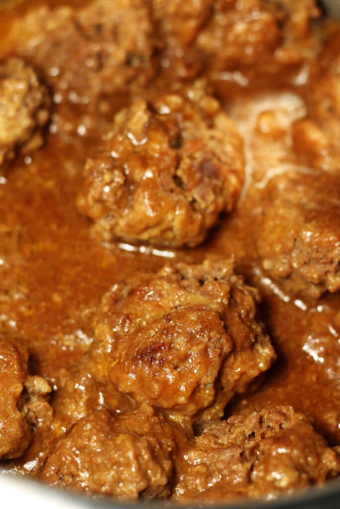 Slow Cooker Salisbury Meatballs