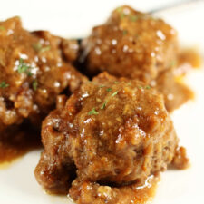 Slow Cooker Salisbury Meatballs