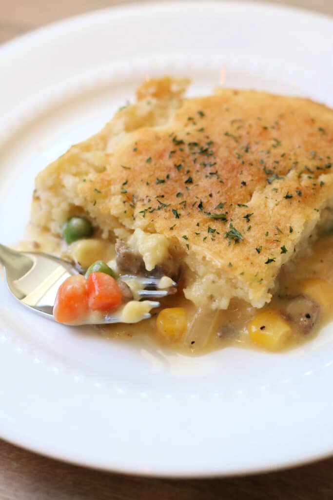 Cheddar Bay Ground Beef Casserole