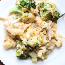 Cheesy Chicken Hashbrown Casserole