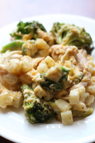 Cheesy Chicken Hashbrown Casserole