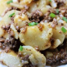 4-Ingredient Hamburger Casserole