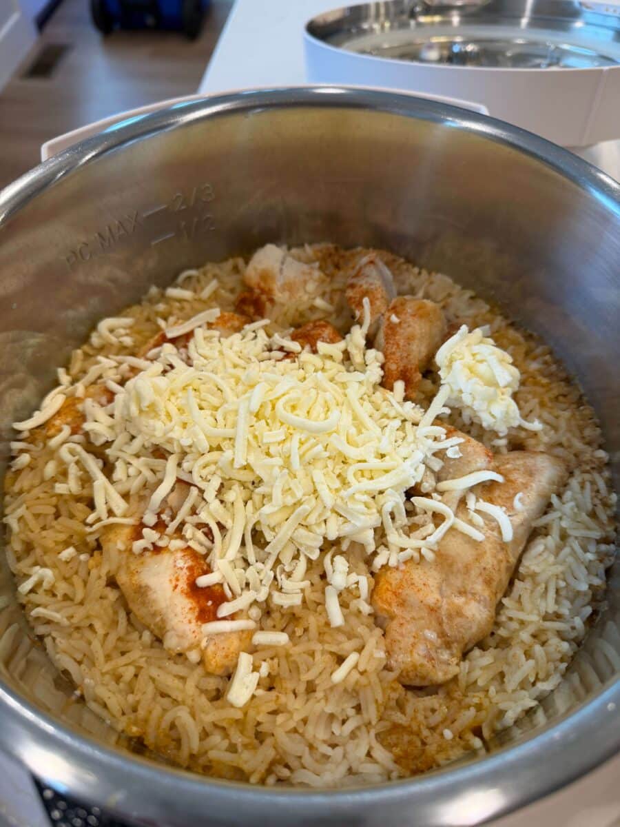 Bang Bang Cheesy Chicken Casserole
