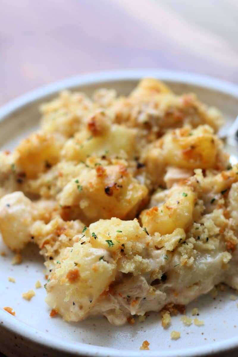 Pepper Jack Potato Casserole--a creamy, cheesy casserole made with tender potatoes, rotisserie chicken, sweet corn, pepper jack cheese and a crispy buttery panko topping.
